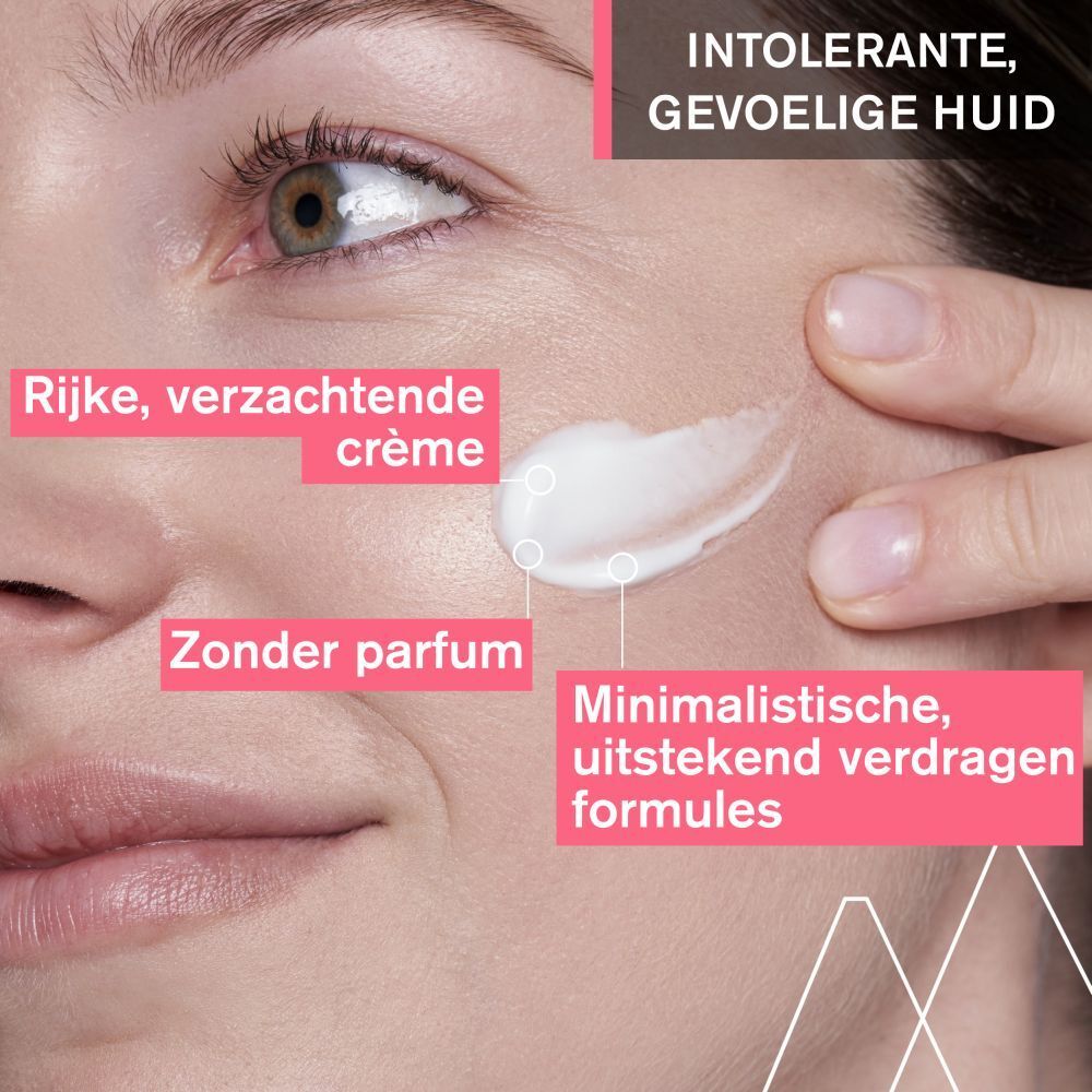 Verpakking. Uriage-logo. Productnaam: Toléderm Control. Tekst: Rich Soothing Care. 40ml. 1.35 fl.oz.