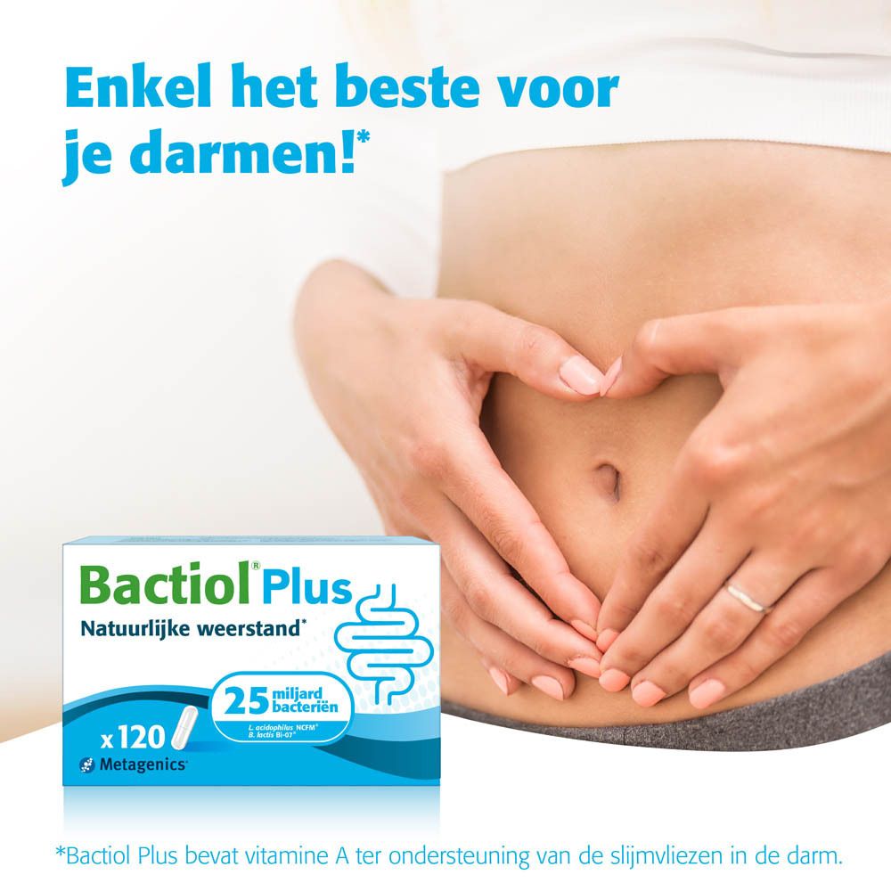 Vrouw houdt handen op buik. Bactiol Plus verpakking met 120 capsules. Opschrift: Natuurlijke weerstand.