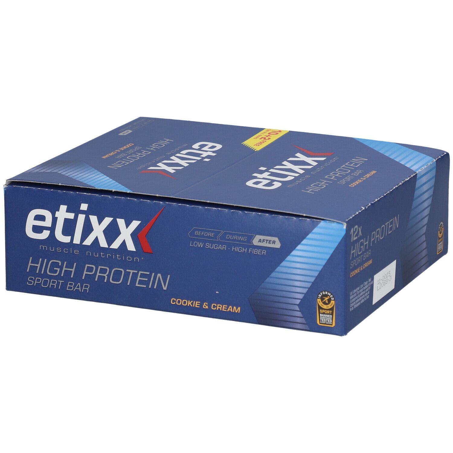 Blauer Karton mit 12 Proteinriegeln. Aufschrift: etixx High Protein Sport Bar, Cookie & Cream. 10+2 gratis.
