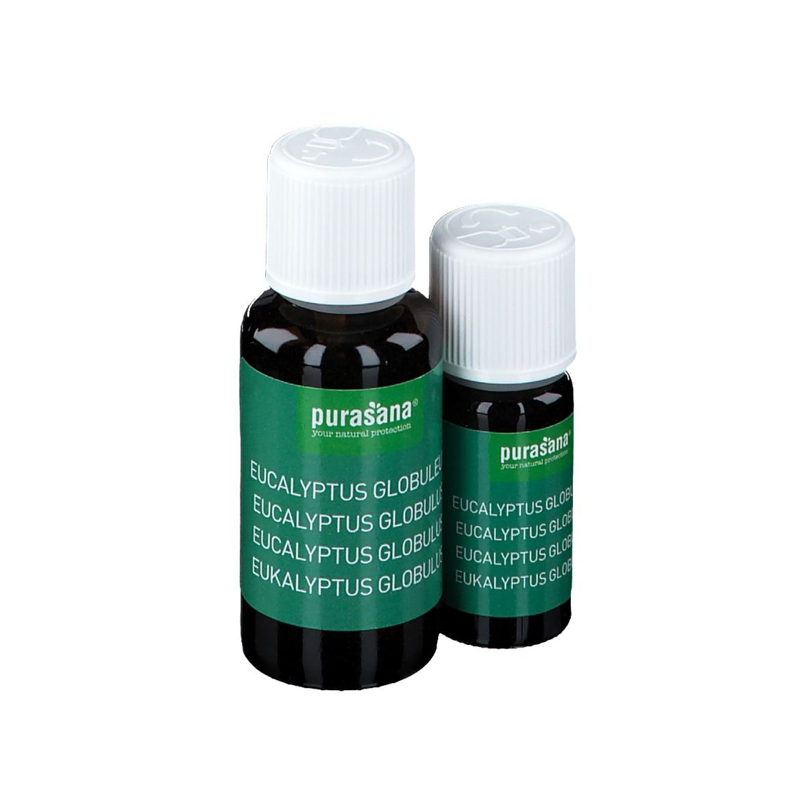 Twee flessen met witte doppen en groene etiketten. Opschrift: Eucalyptus Globulus. Merk: Purasana.
