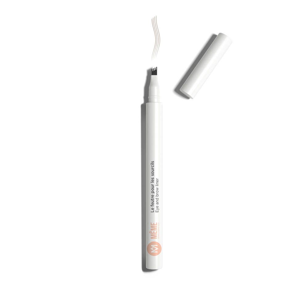 Feutre MÊME pour sourcils avec capuchon ouvert. Pointe noire. Eye and brow liner. Tracé.