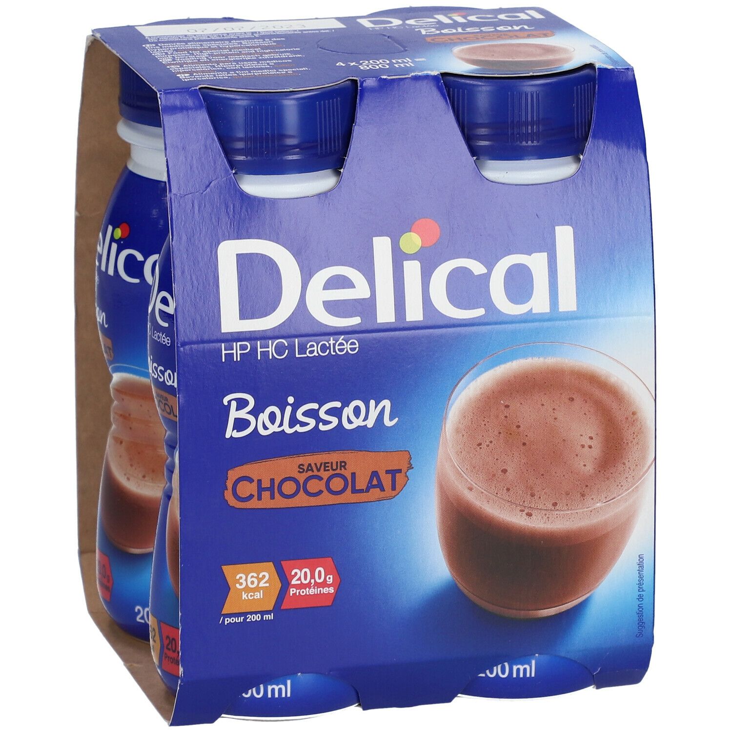 Verpakking van 4 flessen Delical HP HC Lactée Chocolat. Blauwe flessen, afbeelding van drank.