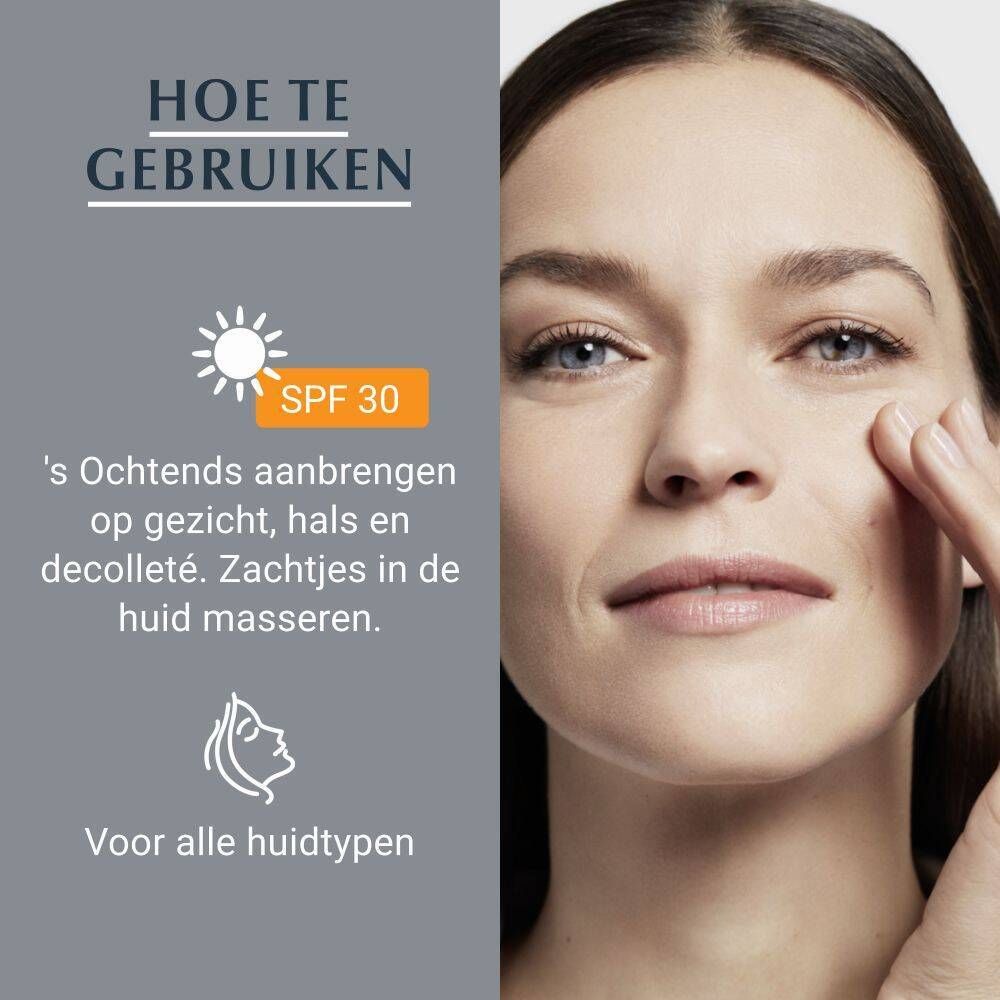 Vrouw brengt crème aan. Tekst: Gebruiksaanwijzing: 's Ochtends aanbrengen op gezicht, hals en decolleté.