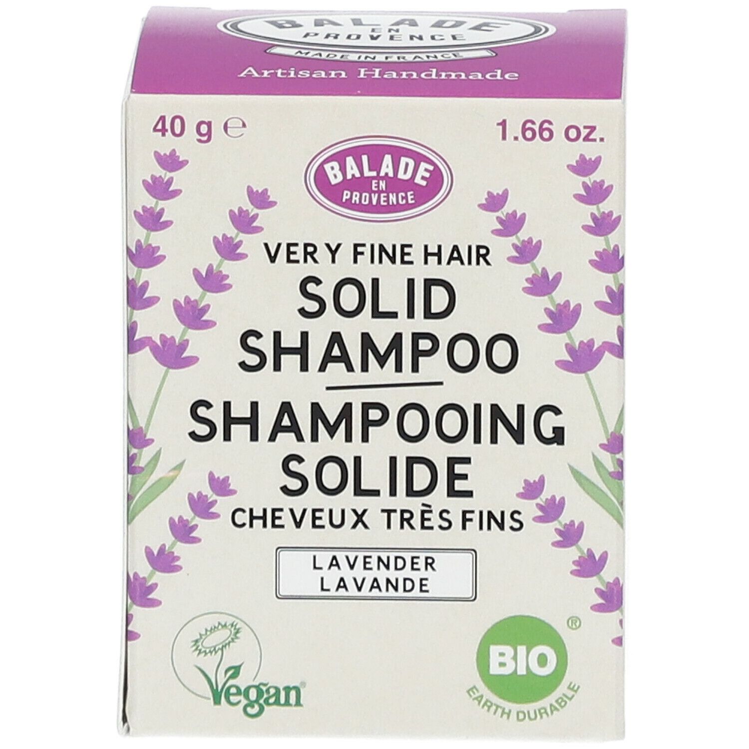 Paarse doos met vaste shampoo. Opschrift: Balade en Provence, zeer fijn haar, lavendel. Vegan- en bio-labels.