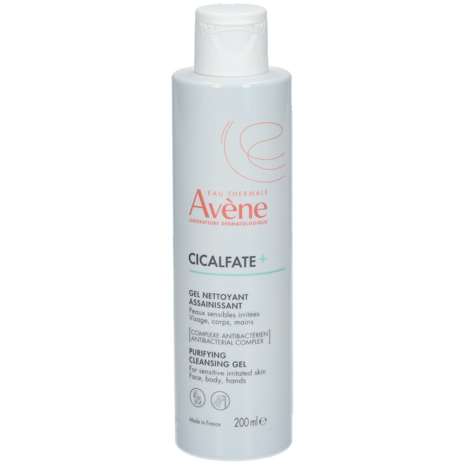 Witte fles met etiket. Opschrift: Avène CICALFATE+ Reinigingsgel. Voor gevoelige, geïrriteerde huid. 200ml.
