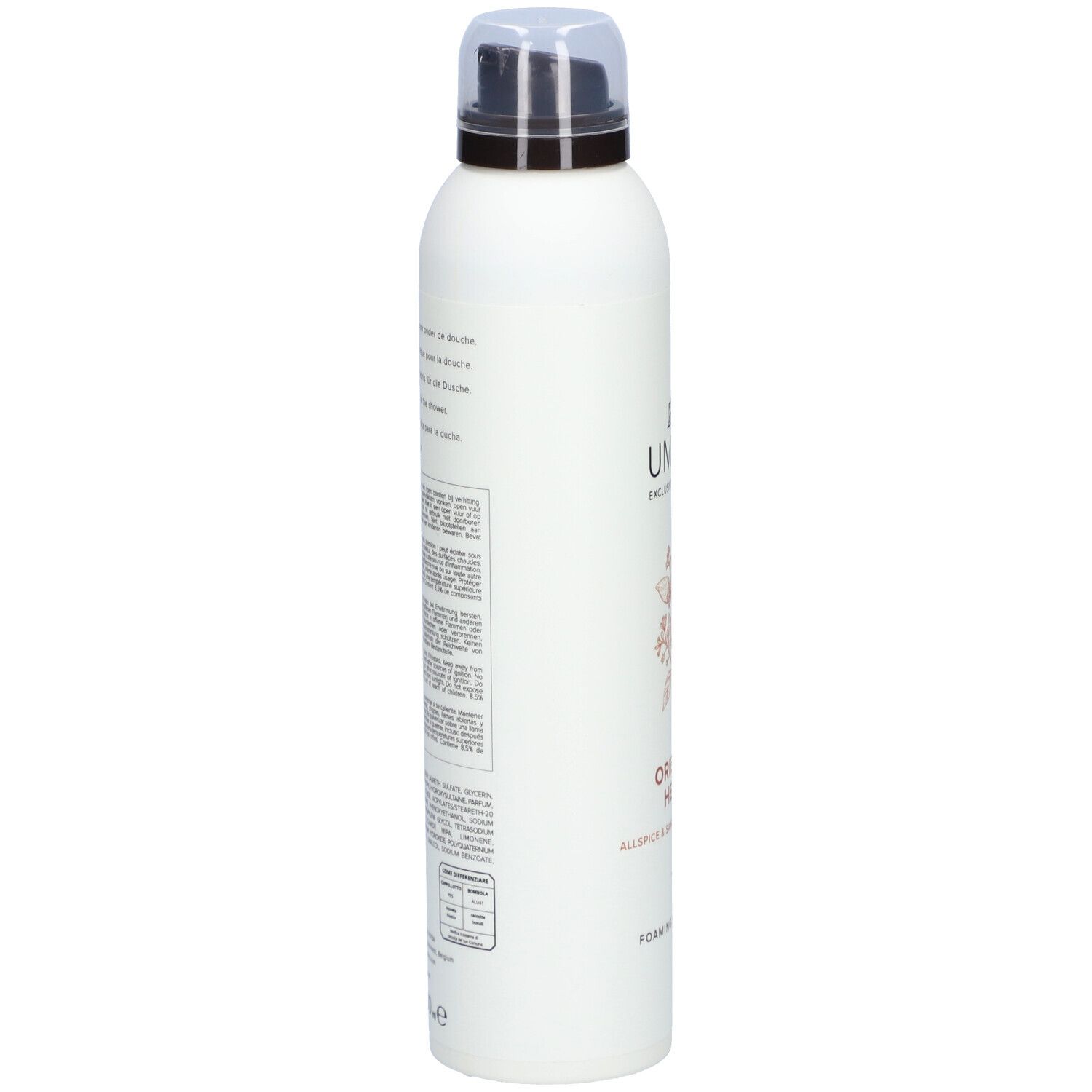 Weiße Flasche mit Text. Text in mehreren Sprachen. Aufschrift: UMAMI. Barcode und Informationen.