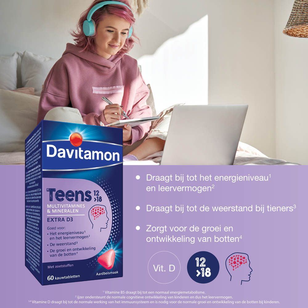 Davitamon Teens 12>18 verpakking en fles. 60 kauwtabletten. Aardbei smaak. Extra D3.