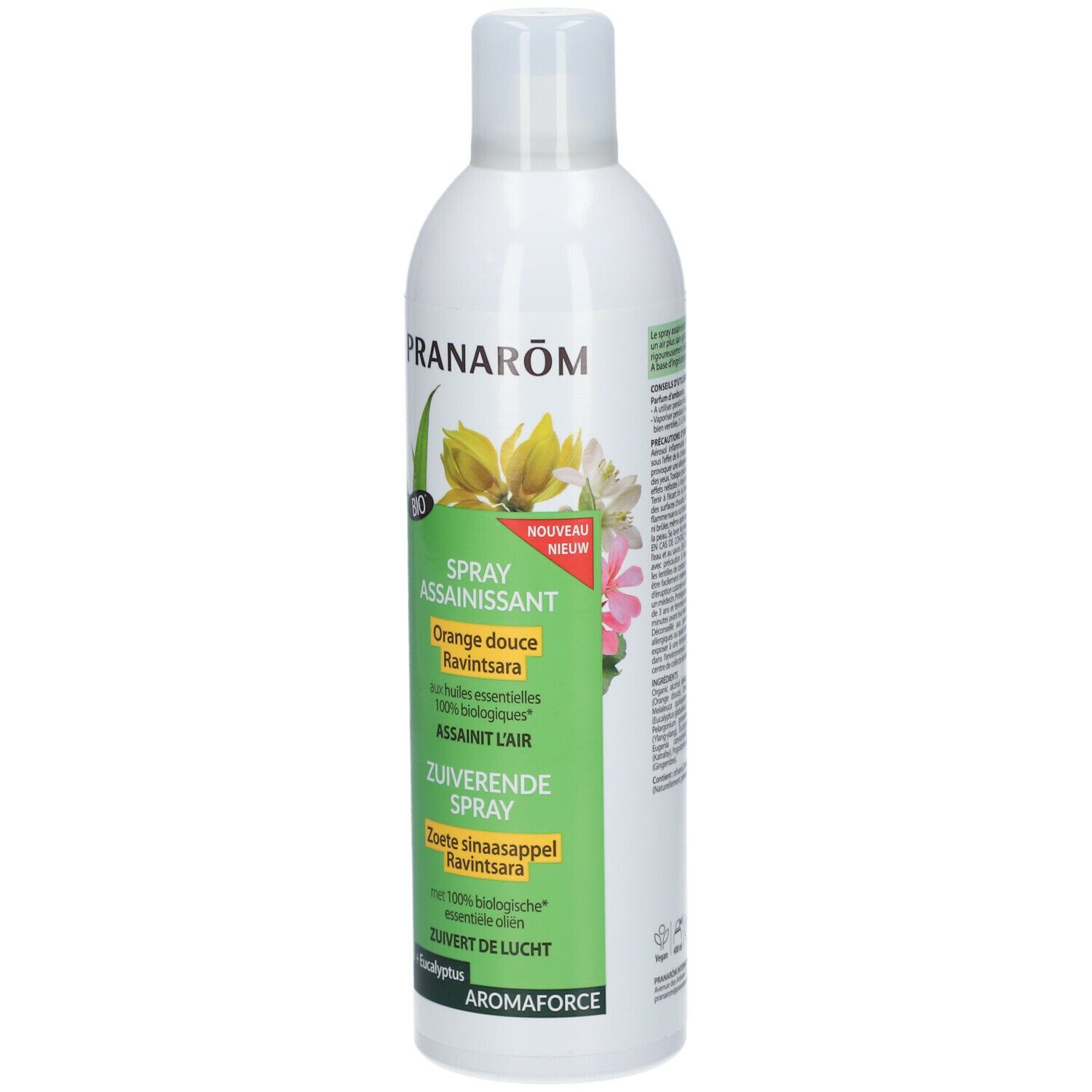 Witte spuitfles met groen etiket. Tekst: Spray Assainissant, Orange douce Ravintsara, Aromaforce, Bio.