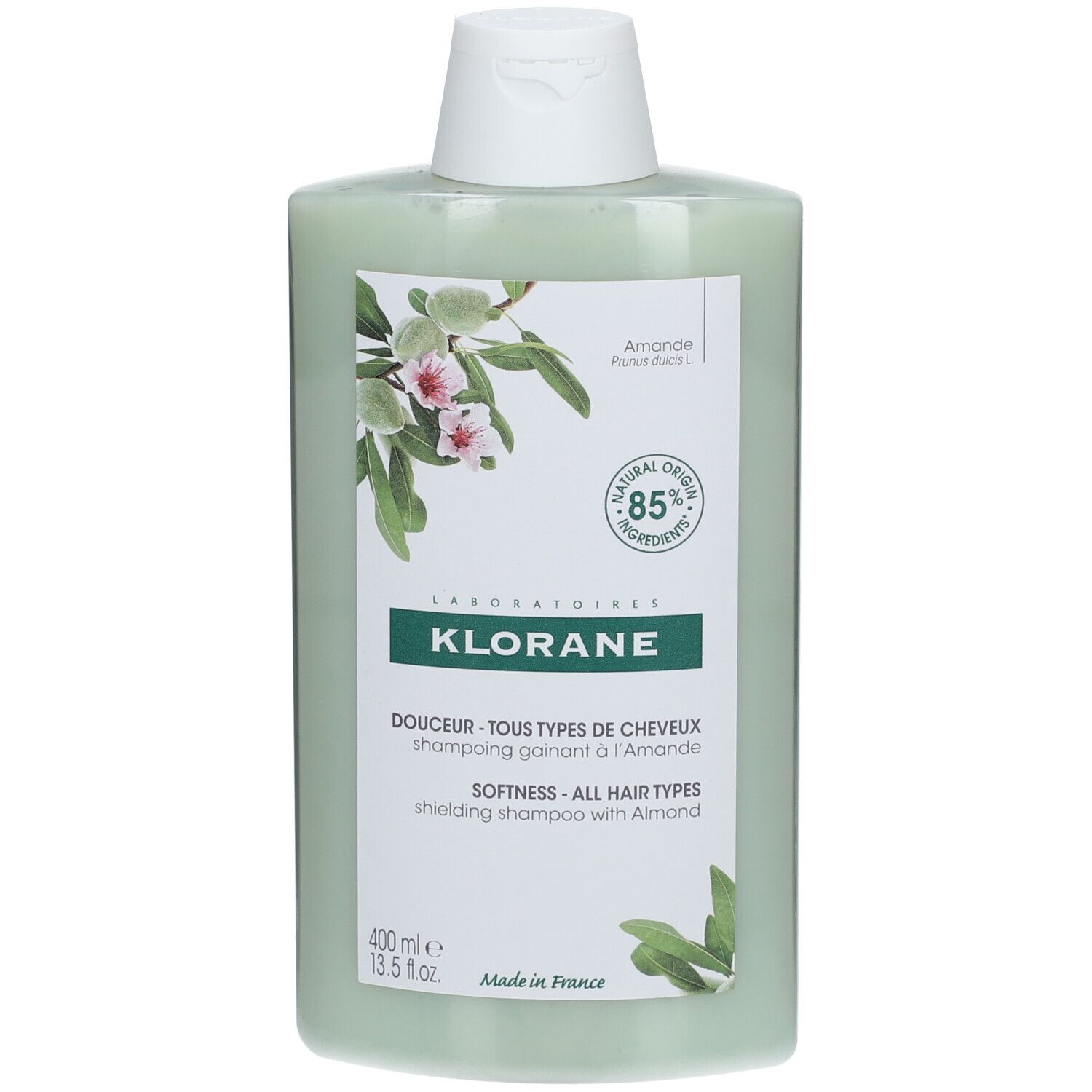 KLORANE amandelshampoo. Groene fles met witte dop. Amandelillustratie en tekst op het etiket.