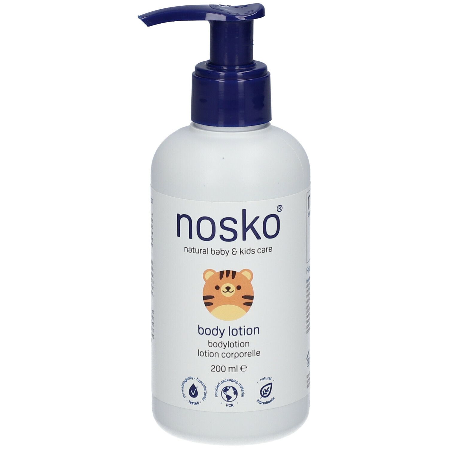Witte fles met blauwe pomp. Opschrift: nosko®, body lotion. Illustratie van een tijger. 200 ml.