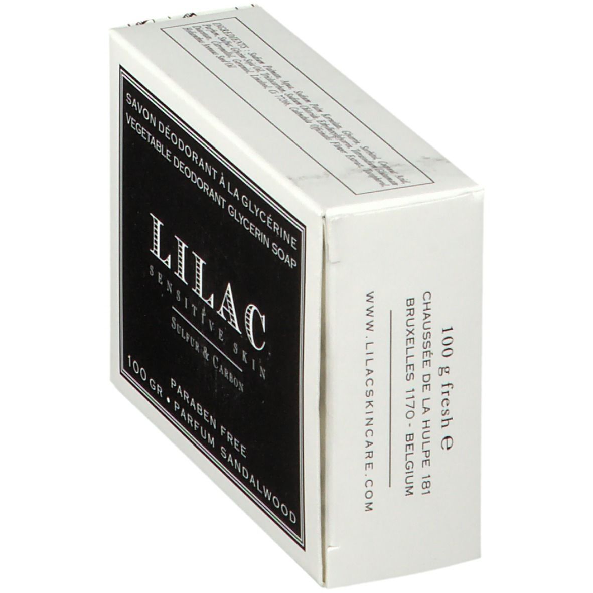 Doos met zwart etiket. Opschrift: LILAC Sensitive Skin, Sulfur & Carbon. Tekst: Sans Parabène, Parfum Sandalwood. 100 g fresh e.