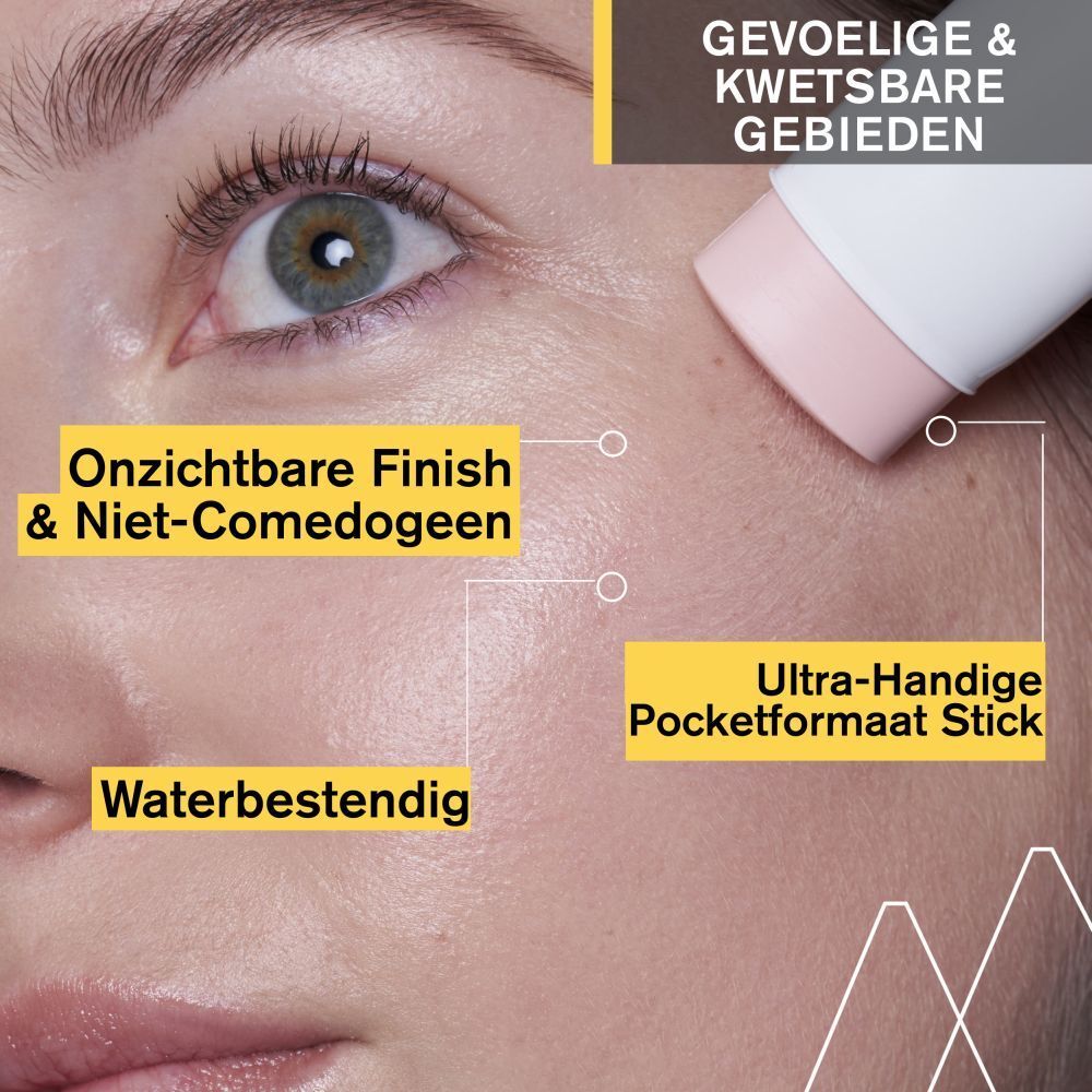 Vrouwelijk gezicht. Uriage Bariésun stick. Tekst: Waterbestendig, niet-comedogeen.