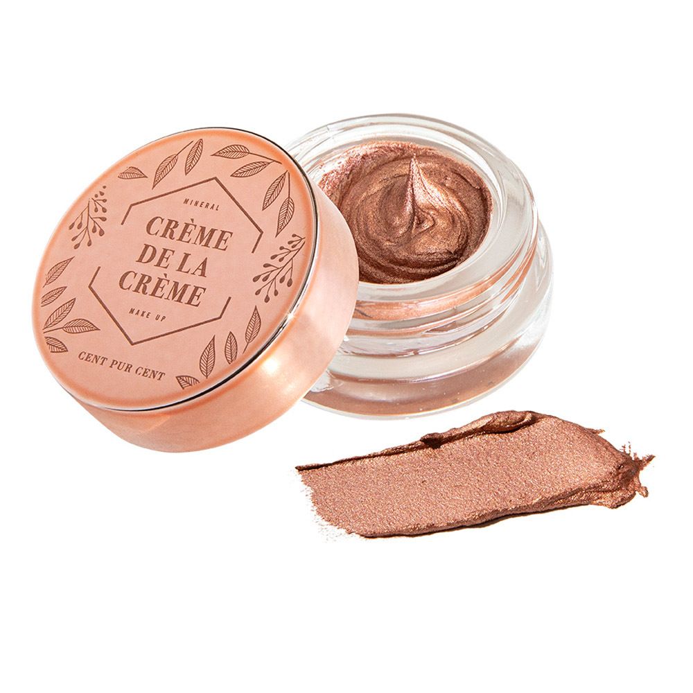 Crème De La Crème Erdbeere. Pot avec couvercle or rose. Échantillon de produit sur fond blanc.