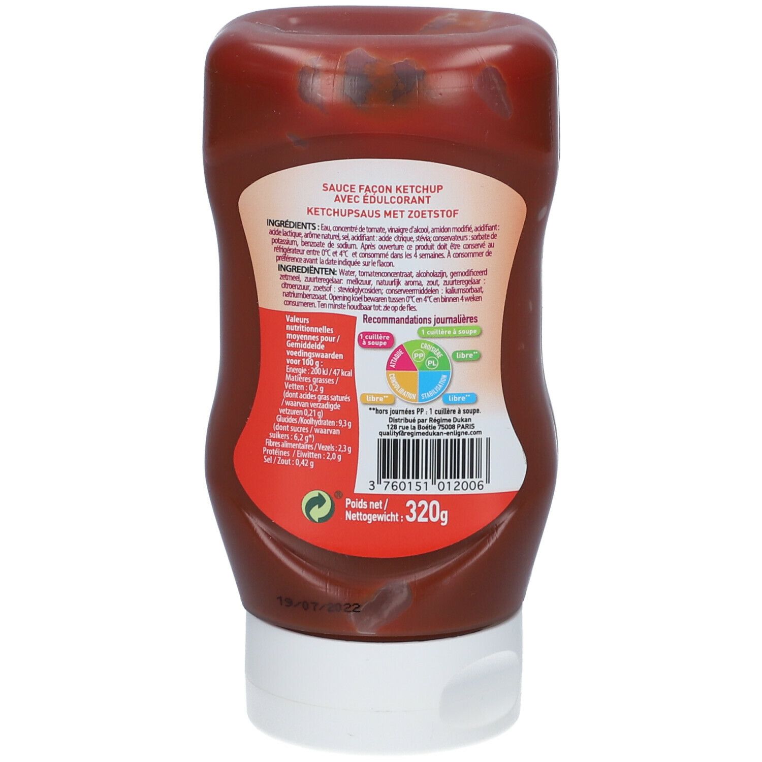 Achterkant van de ketchupfles. Bevat ingrediëntenlijst, voedingswaarde en barcode.