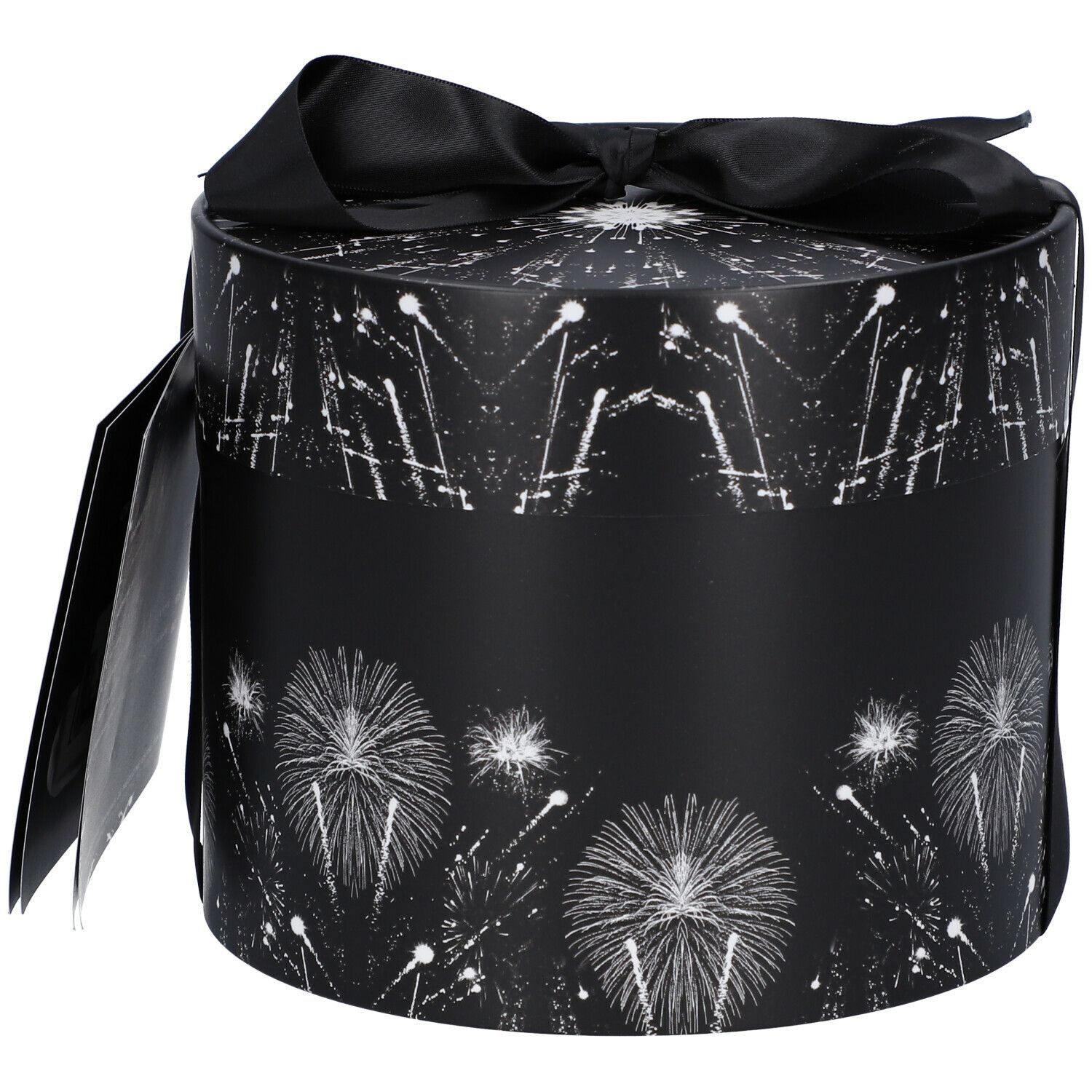 Runde, schwarze Geschenkbox mit weißem Feuerwerksmuster. Mit schwarzer Schleife und Anhänger.
