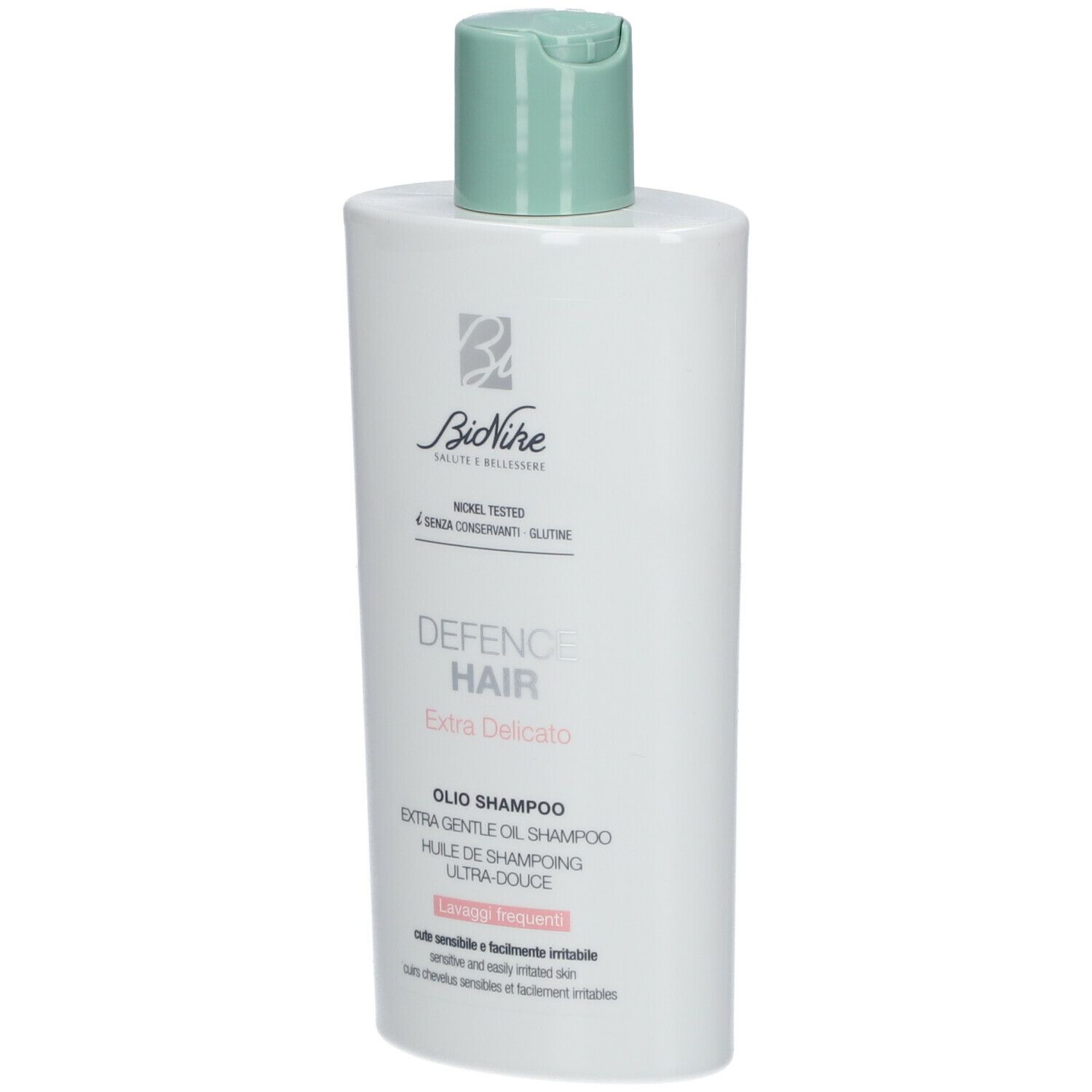 BioNike DEFENCE HAIR Shampoo-Flasche, weiß mit grünem Deckel. Text: Extra Delicato, Olio Shampoo.