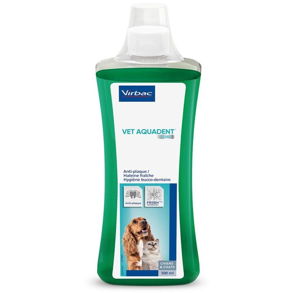Groene fles met witte dop. Opschrift: Virbac Vet Aquadent FR3SH. Afbeelding van hond en kat.