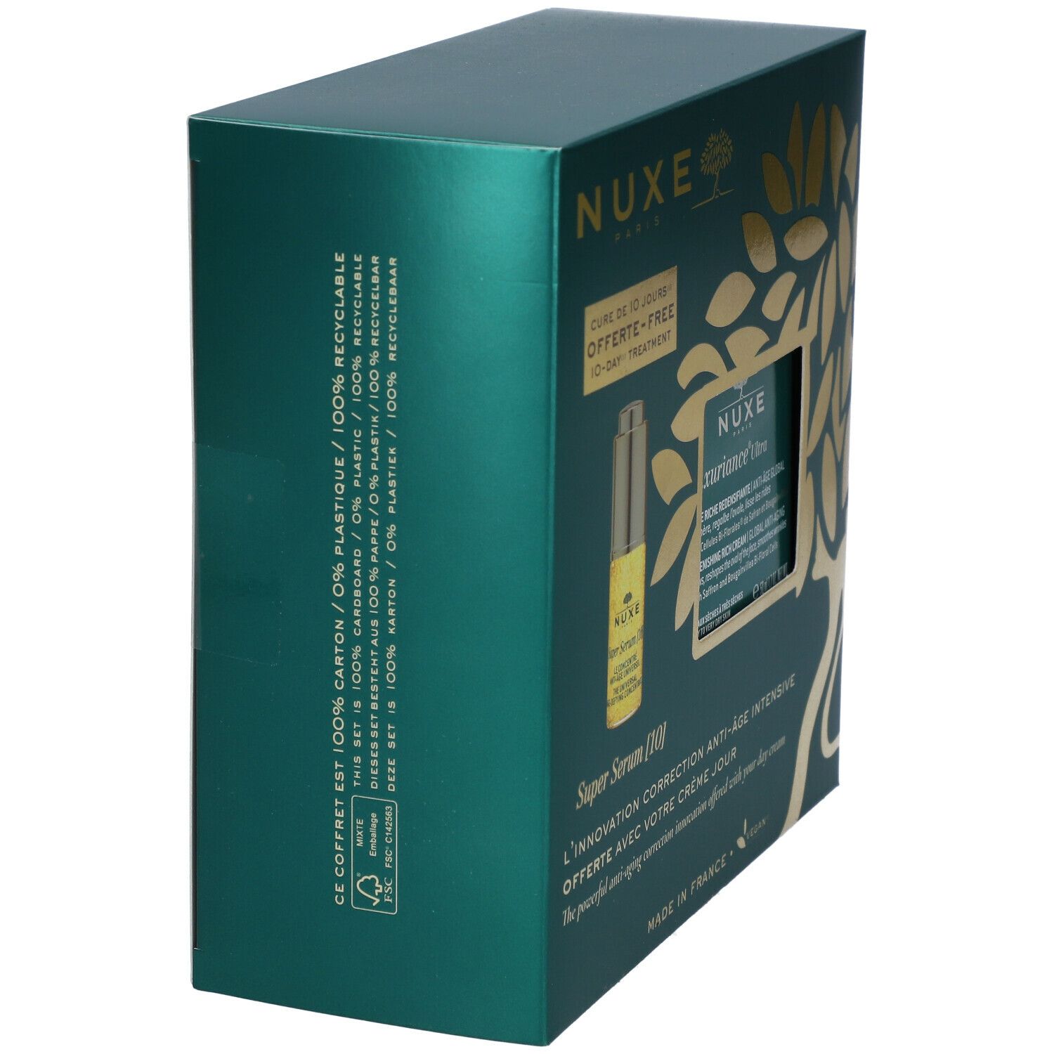 Boîte verte en biais. Logo NUXE, texte: 100% recyclable. Contient Super Sérum [10] et Crème Nuxuriance Ultra.