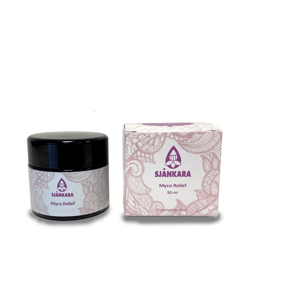 Cremebehälter und Schachtel. Aufschrift: Sjankara, Myco Relief. Lila Logo. Kosmetikprodukt.