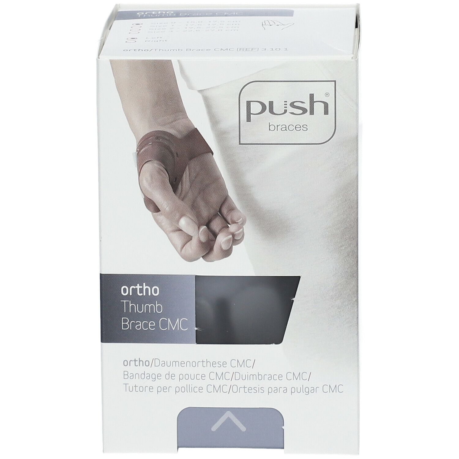 Verpakking van de Push Ortho Duimbrace CMC. Opschrift: ortho, Thumb Brace CMC, Push braces. Afbeelding van een hand met brace.