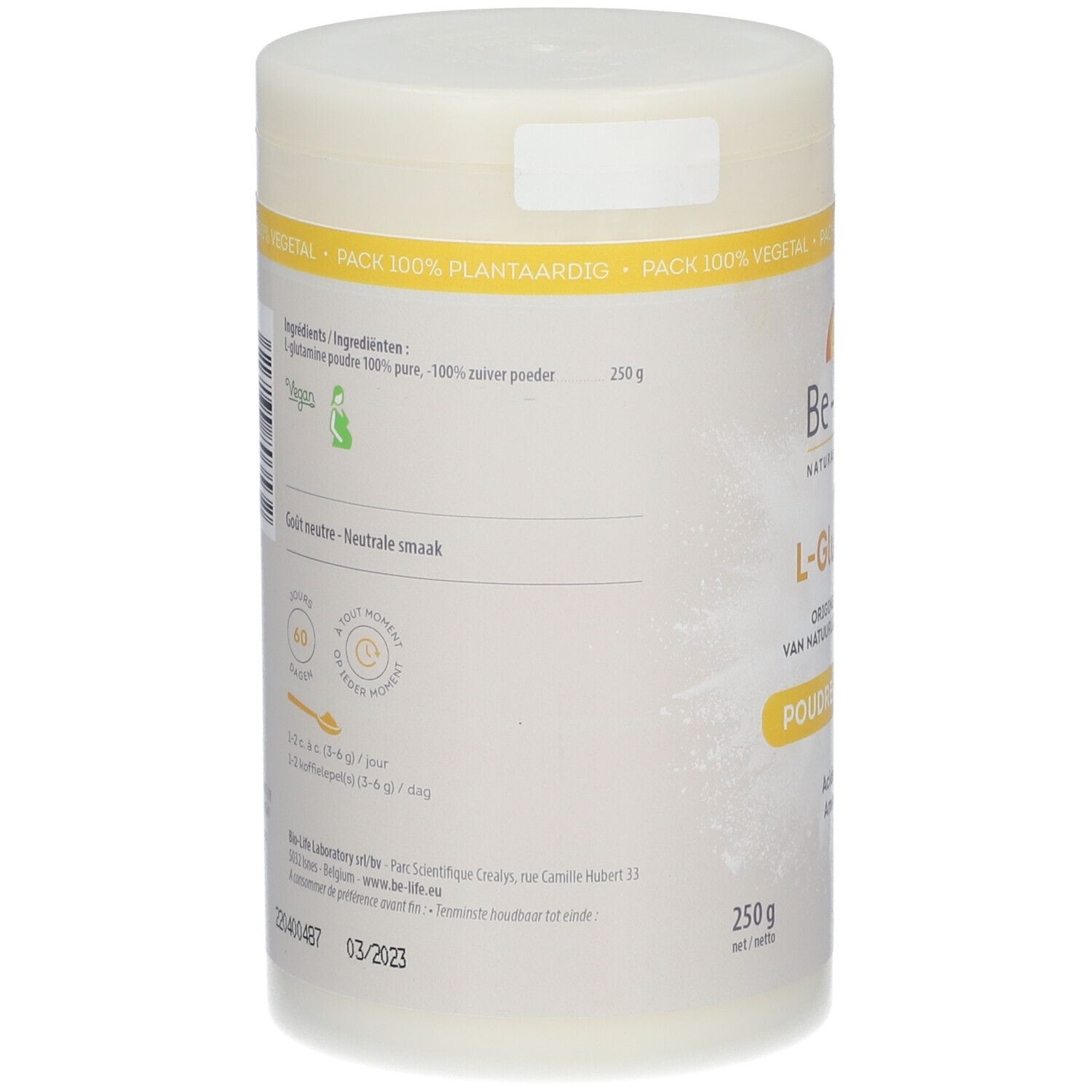 Achterkant van de Be-Life L-Glutamine pot. Bevat informatie over ingrediënten, Vegan logo, dosering en fabrikantenadres.