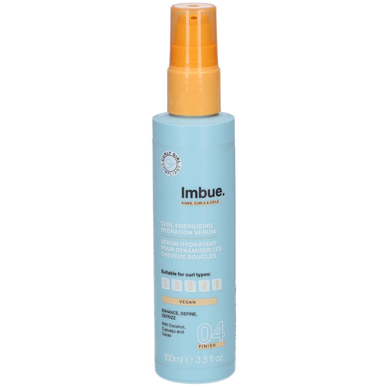 Lichtblauwe en oranje fles met verstuiver. Opschrift: Imbue. Curl Energizing Hydration Serum. Vegan. Geschikt voor krullen.