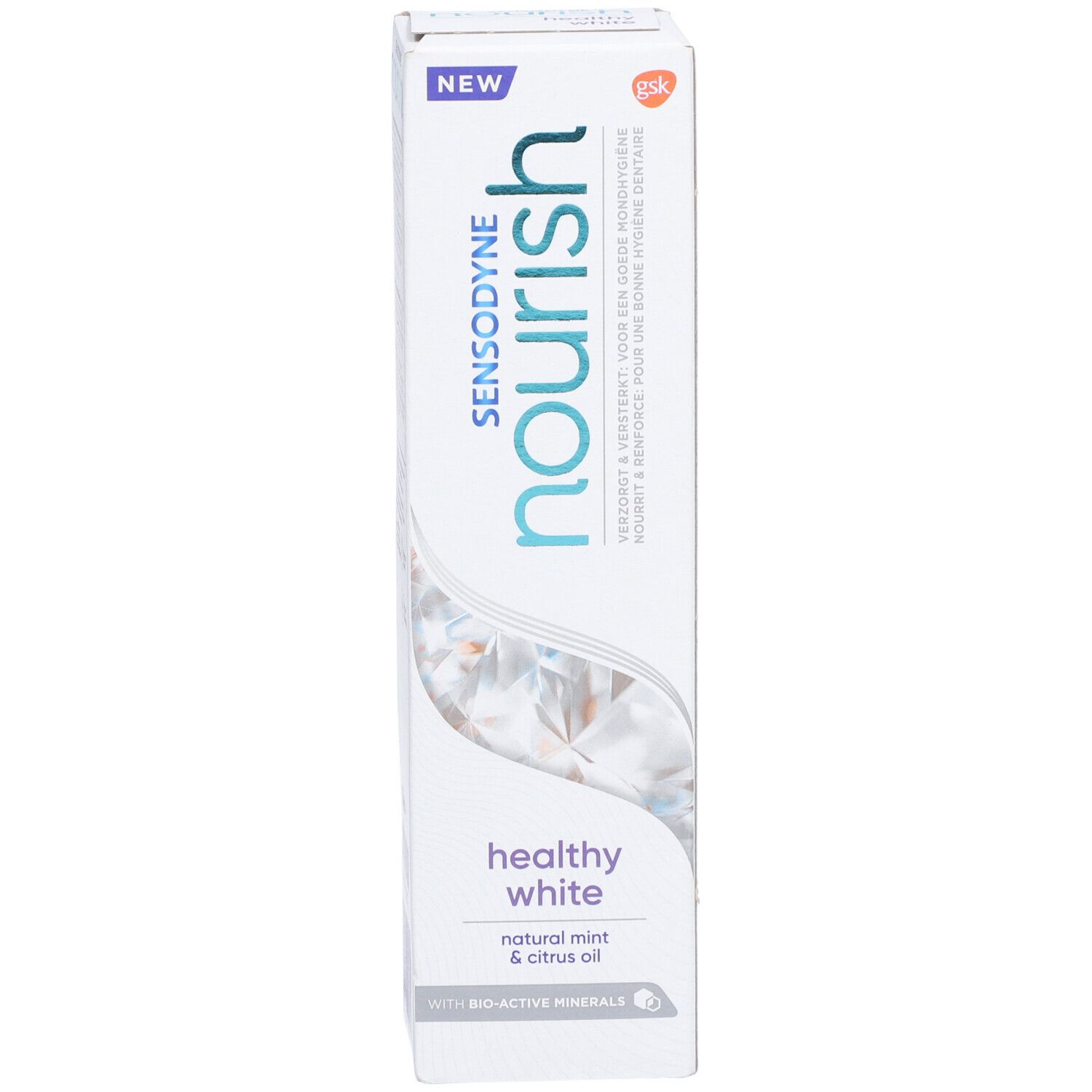 Emballage de dentifrice Sensodyne Nourish Healthy White. Boîte blanche avec texte bleu et vert. Logos "NEW" et "gsK".