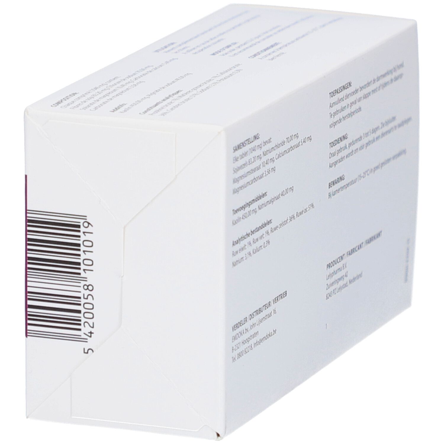 Weiße Verpackung, schräg von der Seite gesehen. Text in mehreren Sprachen. Angaben zu Inhaltsstoffen, Anwendung, Dosierung.