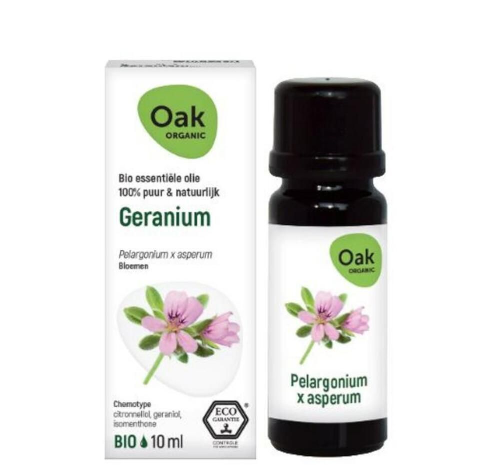 Bruine glazen fles en doos met Oak Organic Geranium. Opschrift: Bio essentielle olie, Geranium, Pelargonium x asperum.