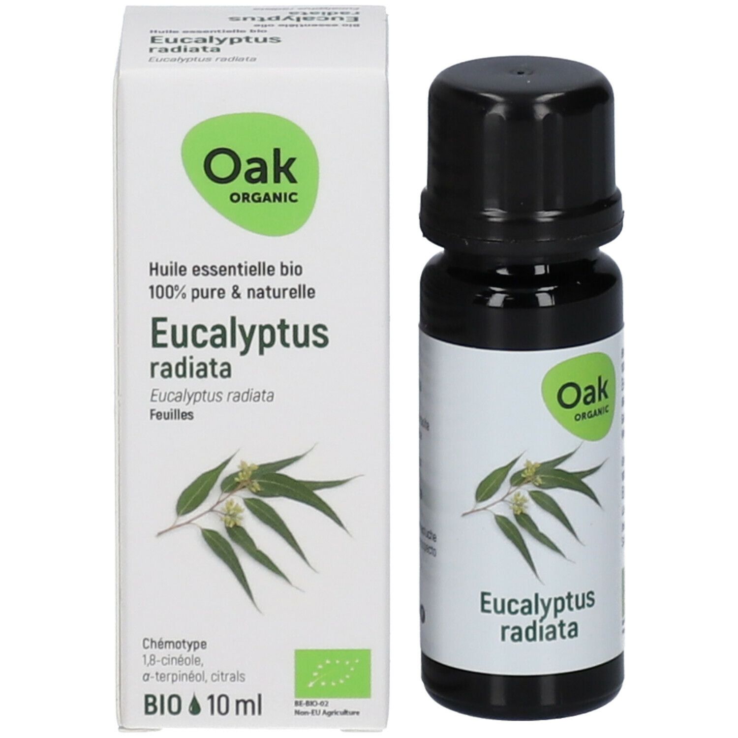 Bruine glazen fles en verpakking. Fles met zwarte dop, etiket met tekst: Eucalyptus radiata. Verpakking met logo en tekst.