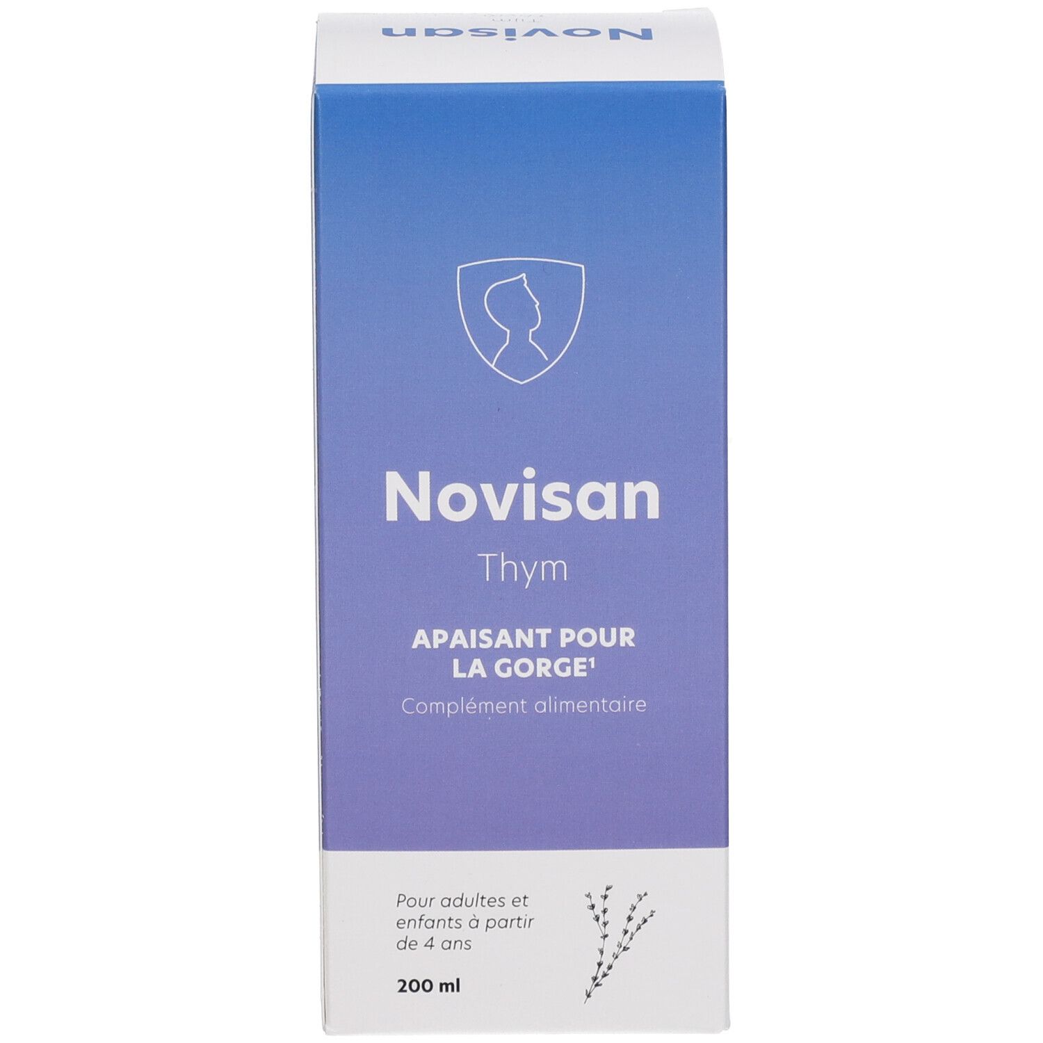 Kartonnen verpakking met blauwe achtergrond. Tekst: Novisan Thym, Apaisant pour la gorge. 200 ml. Voor volwassenen en kinderen vanaf 4 jaar.