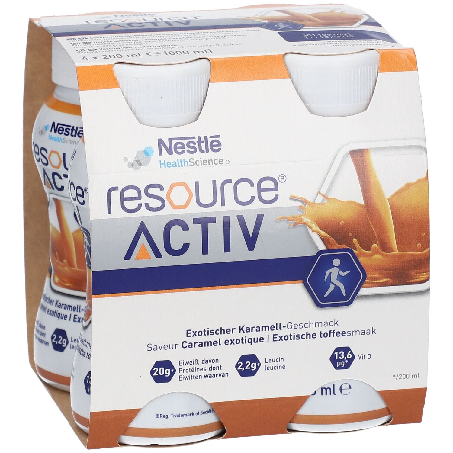 Verpakking met vier flessen. Opschrift: Resource Activ, exotische karamelsmaak. Bevat eiwitten, leucine en vitamine D.