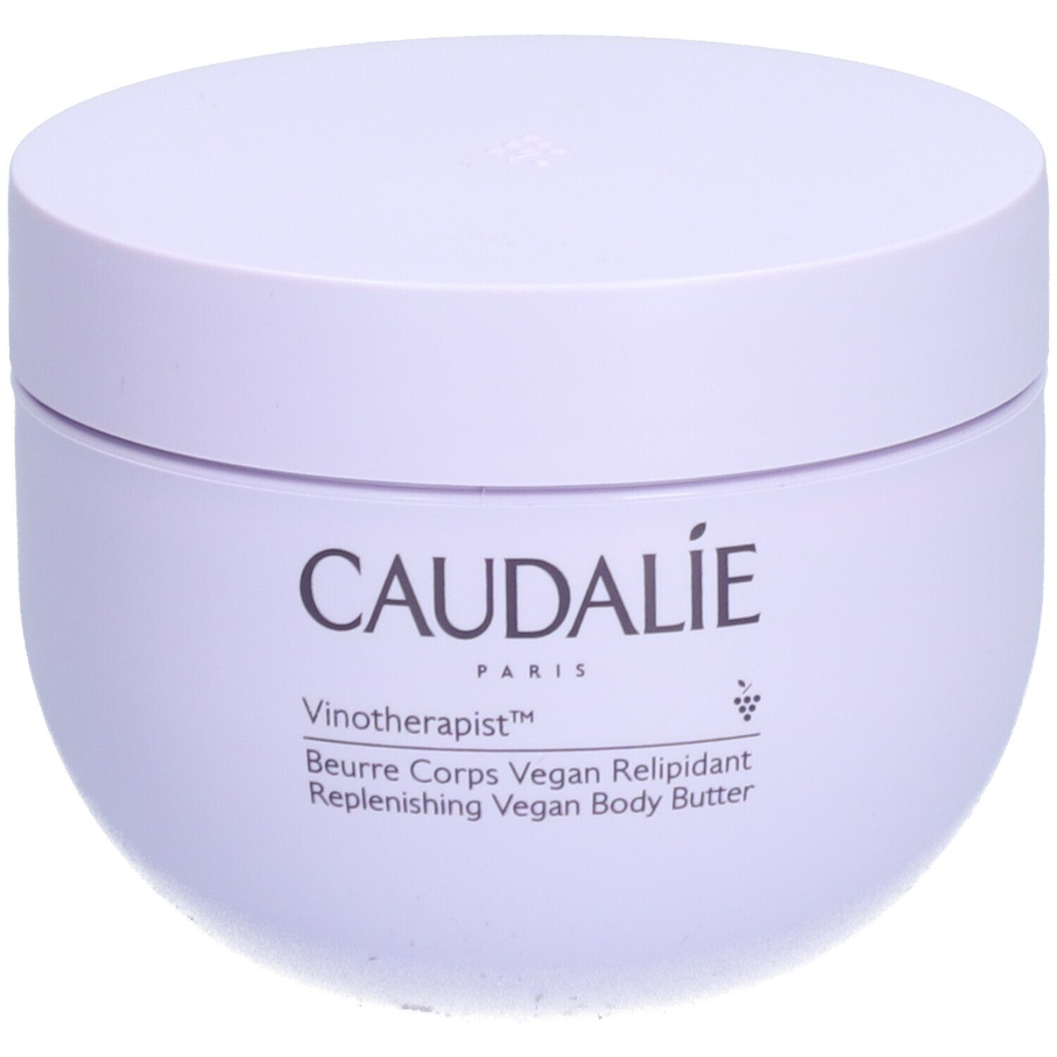 Pot lilas clair avec couvercle. Inscription: CAUDALIE, Vinotherapist, Beurre Corps Vegan Relipidant. Vegan Body Butter.