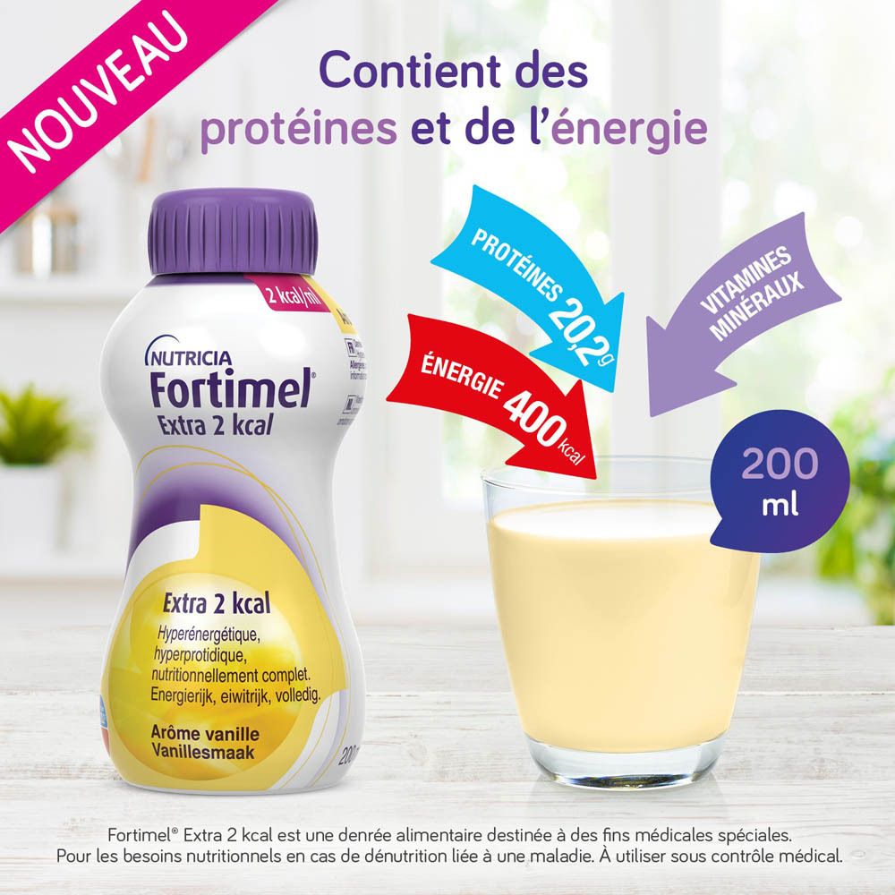 Bouteille NUTRICIA Fortimel Extra 2 kcal Vanille et verre. Inscriptions : calories, protéines, goût vanille.