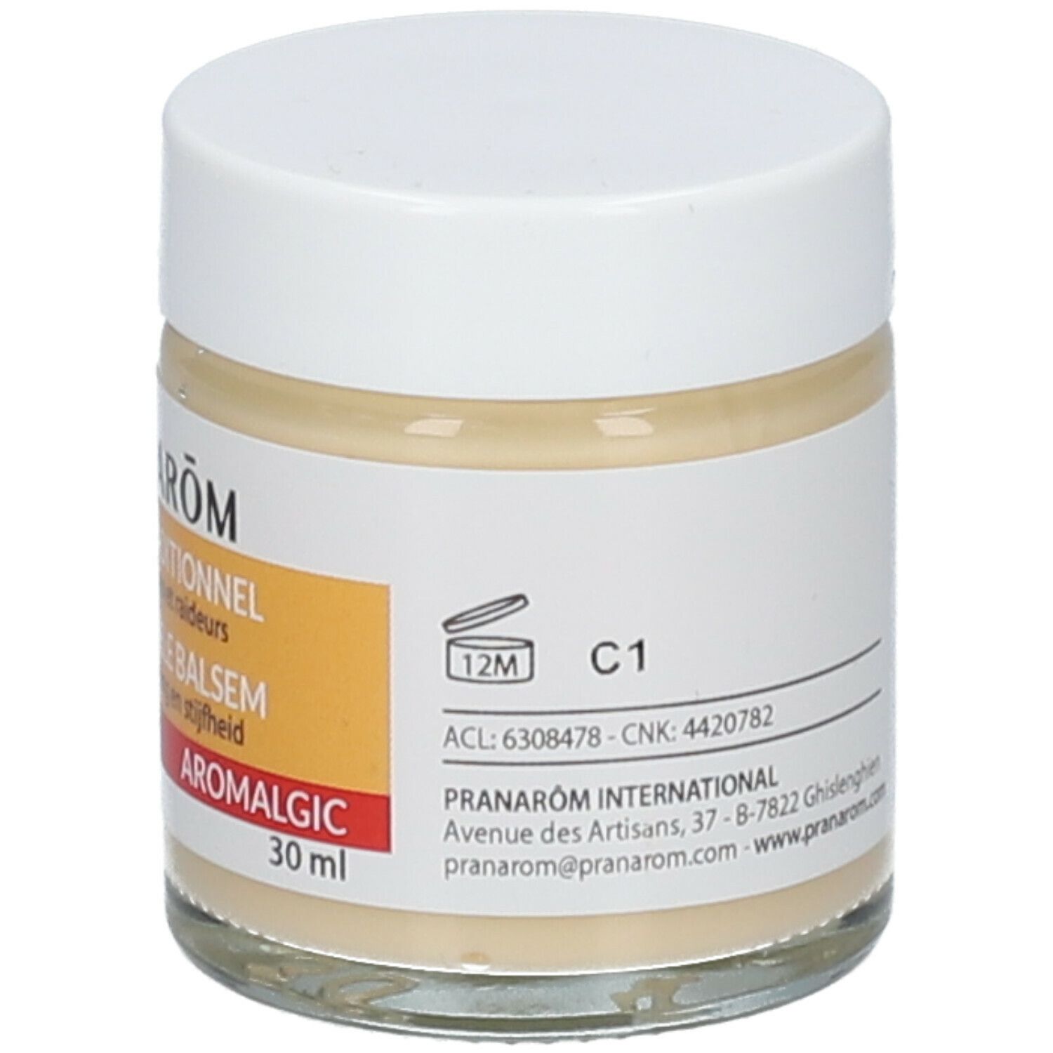 Pot en verre avec couvercle blanc. Étiquette avec informations sur le produit. Substance crème visible.