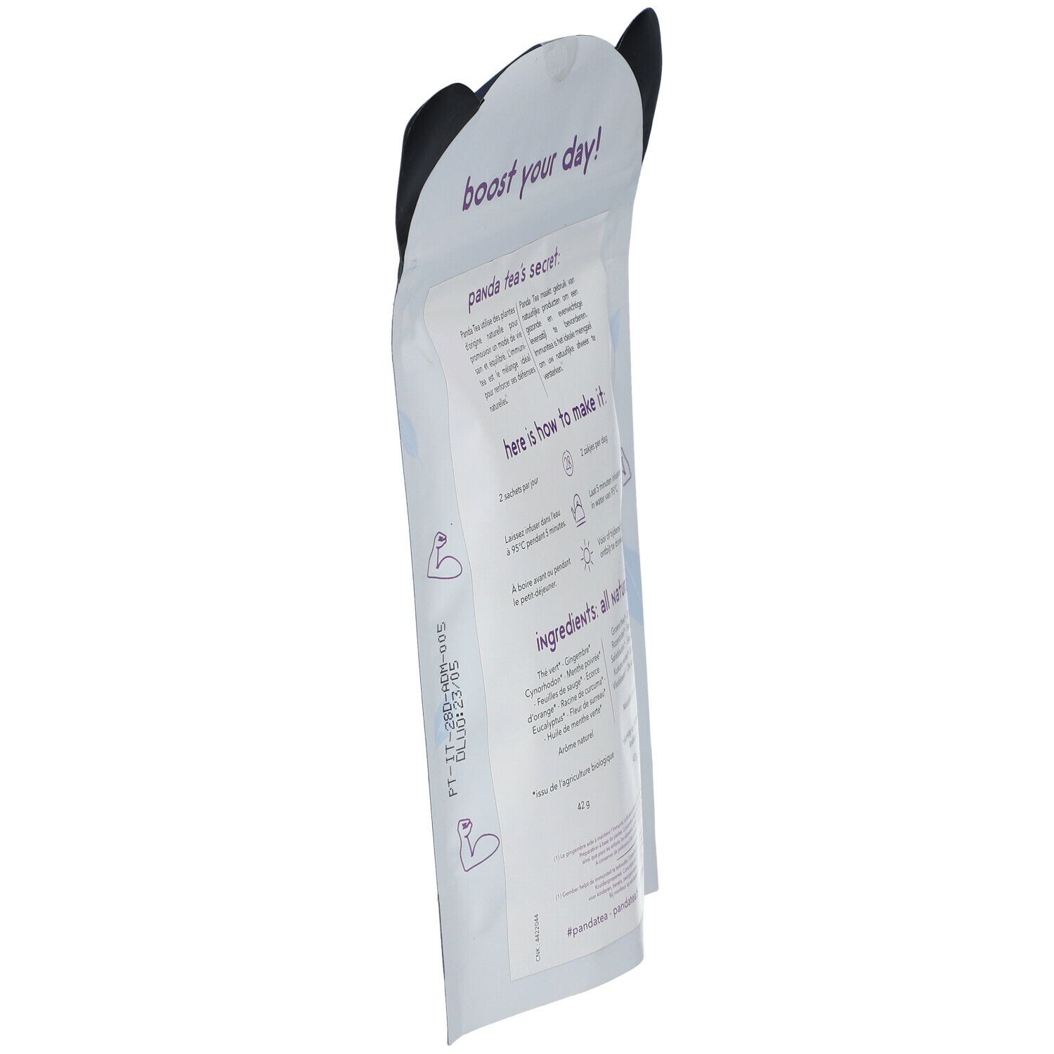 Dos du sachet Panda Tea Immunitea, en biais. Texte : Panda Tea's Secret, ingrédients, instructions, label Bio. Poids : 63g.