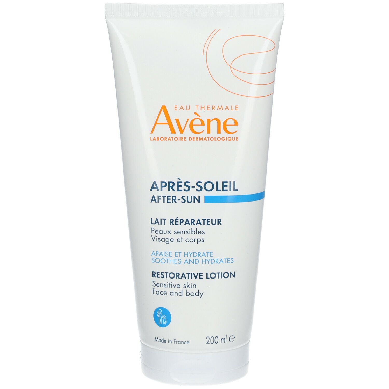 Witte tube met oranje logo en blauwe tekst. Tekst: Après-Soleil, Lait Réparateur, Peaux sensibles, Visage et corps.