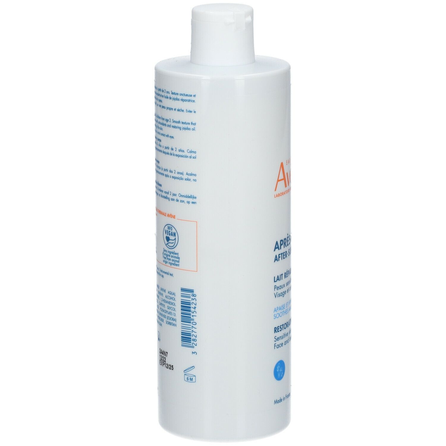 Dos du flacon blanc. Texte sur l'étiquette. Code-barres et logos. Nom du produit: Avène Après-Soleil. Fabriqué en France.