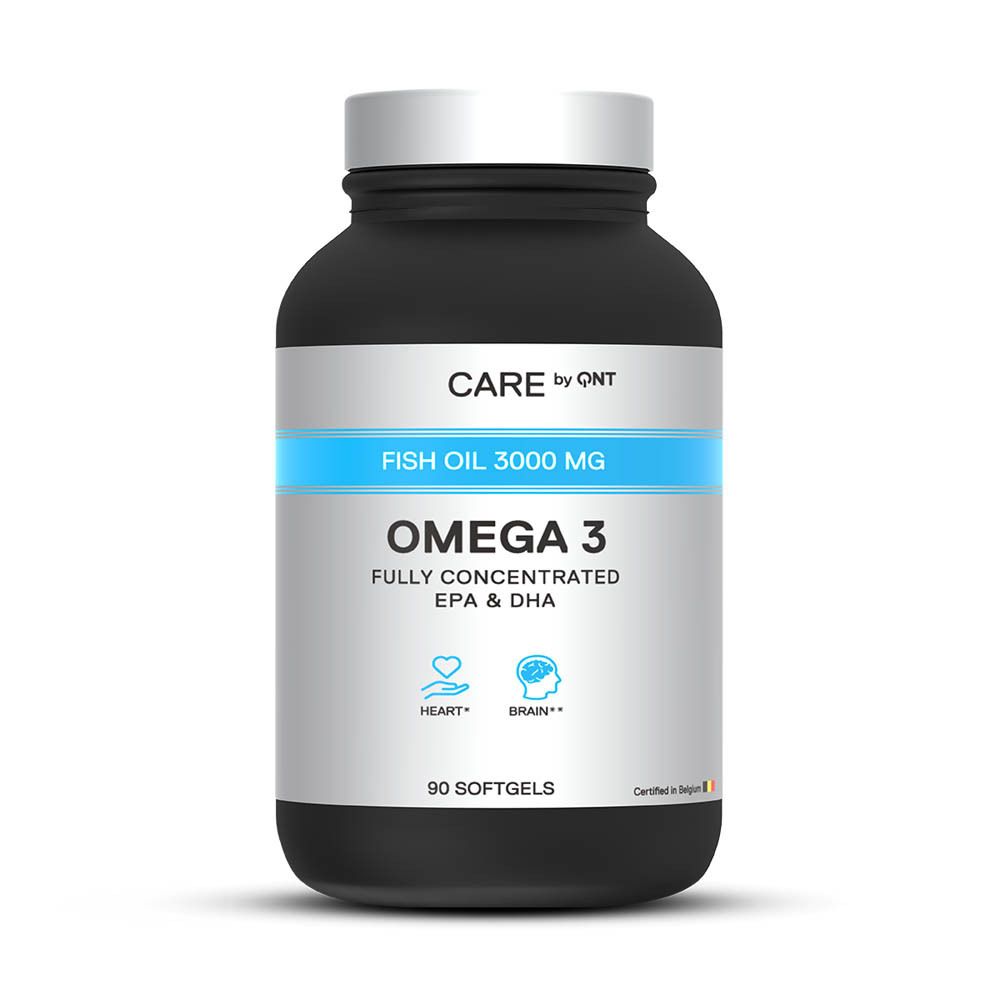 Zwarte fles met Omega 3 capsules. Opschrift: CARE by QNT, Fish Oil 3000 MG, Omega 3, 90 softgels.