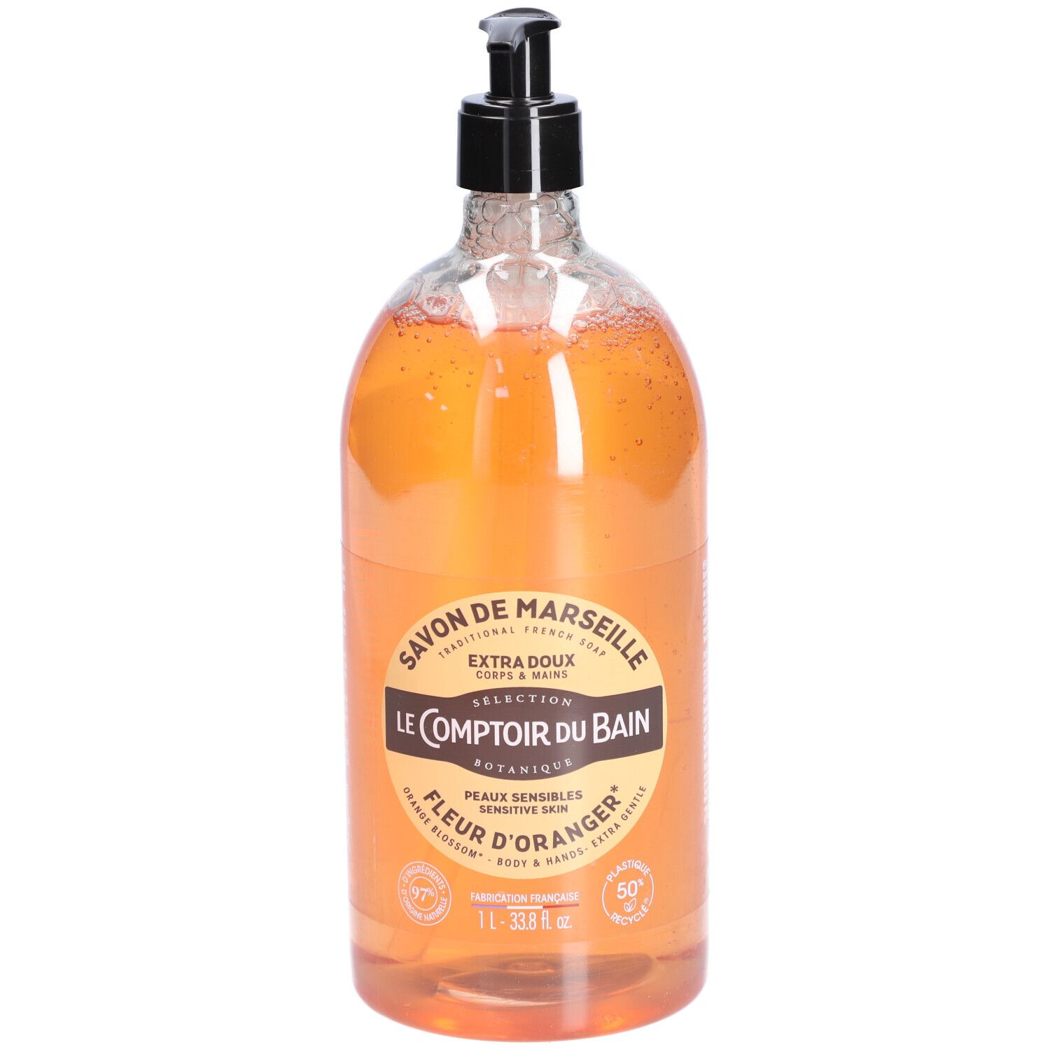 Flasche mit Flüssigseife. Aufschrift: Savon de Marseille, Le Comptoir du Bain, Fleur d'Oranger. Mit Dosierpumpe.