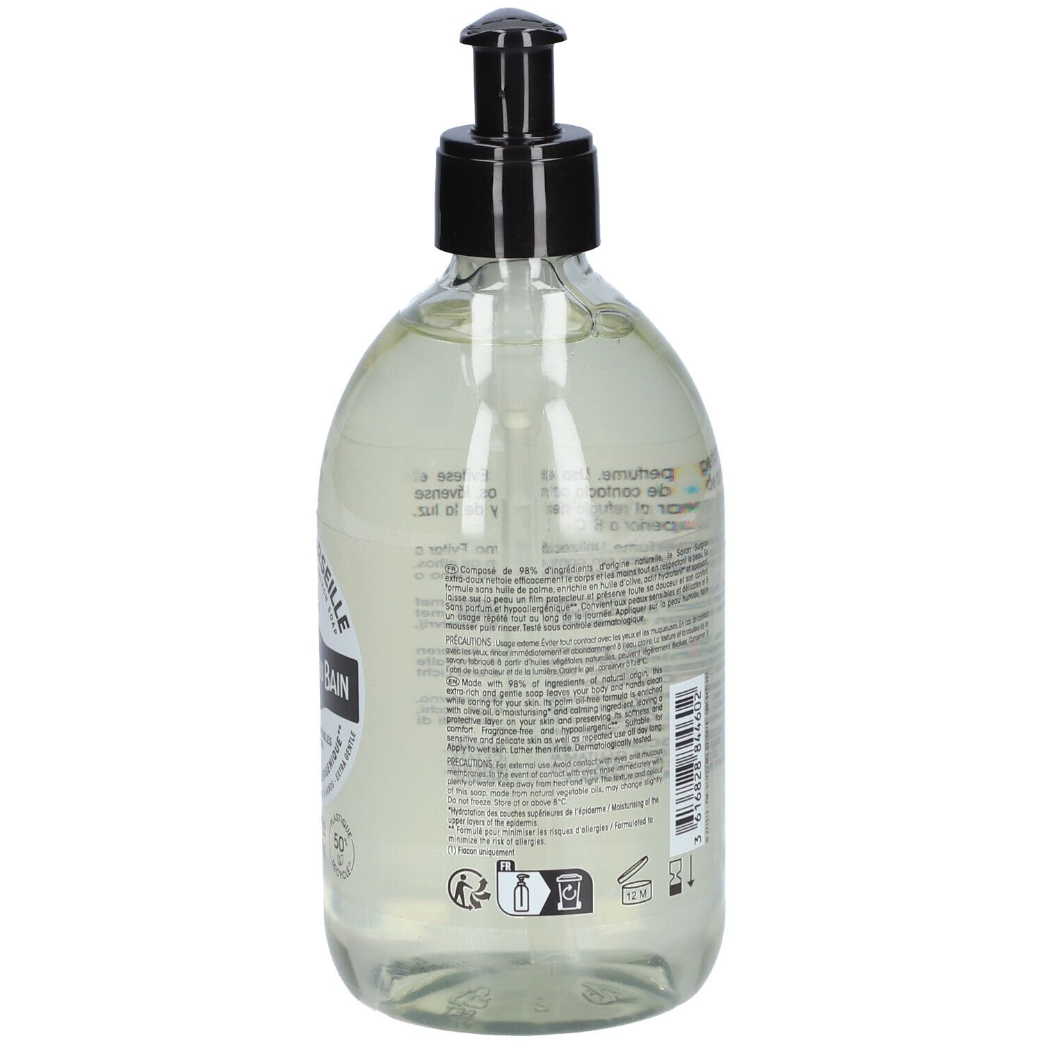 Klare Flüssigseife in durchsichtiger Pumpspenderflasche mit schwarzem Pumpkopf.