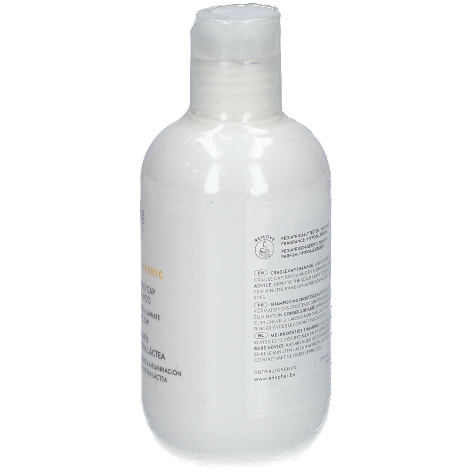 Achterkant van de Babé Pediatric Cradle Cap Shampoo fles. Tekst met ingrediënten en fabrikantinfo.