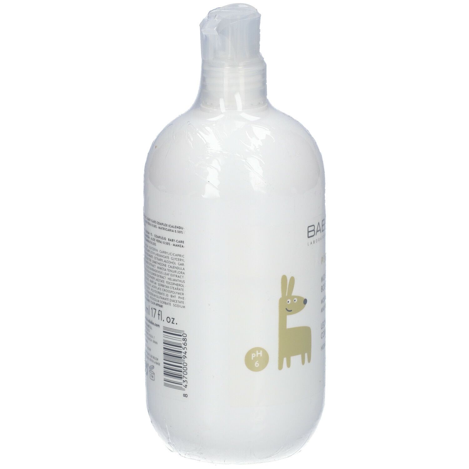 Babé Pediatric Moisturizing Body Milk. Bouteille blanche avec pompe, emballée. Inscription et illustration d'un animal.