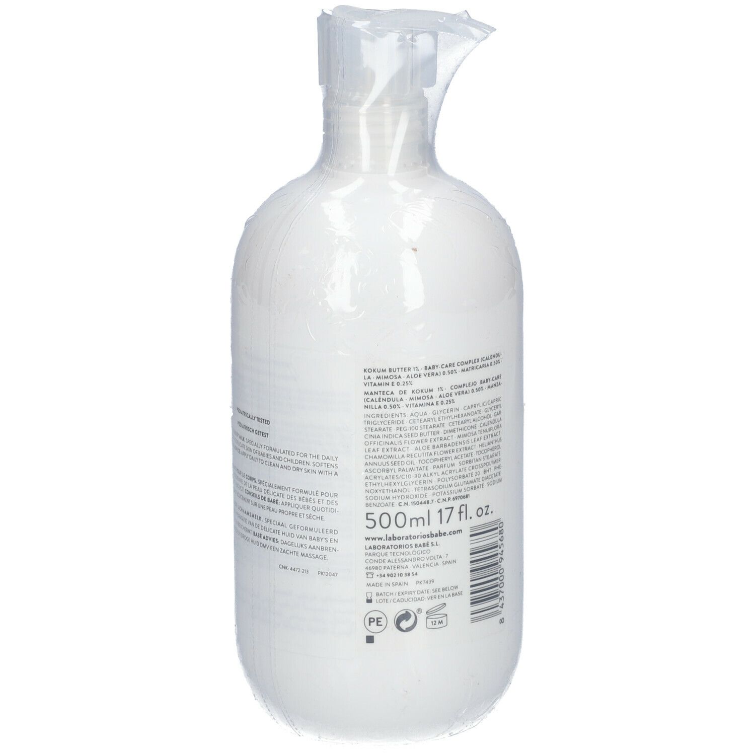 Babé Pediatric Moisturizing Body Milk. Bouteille blanche avec pompe, emballée. Dos avec informations sur les ingrédients et indication du volume.