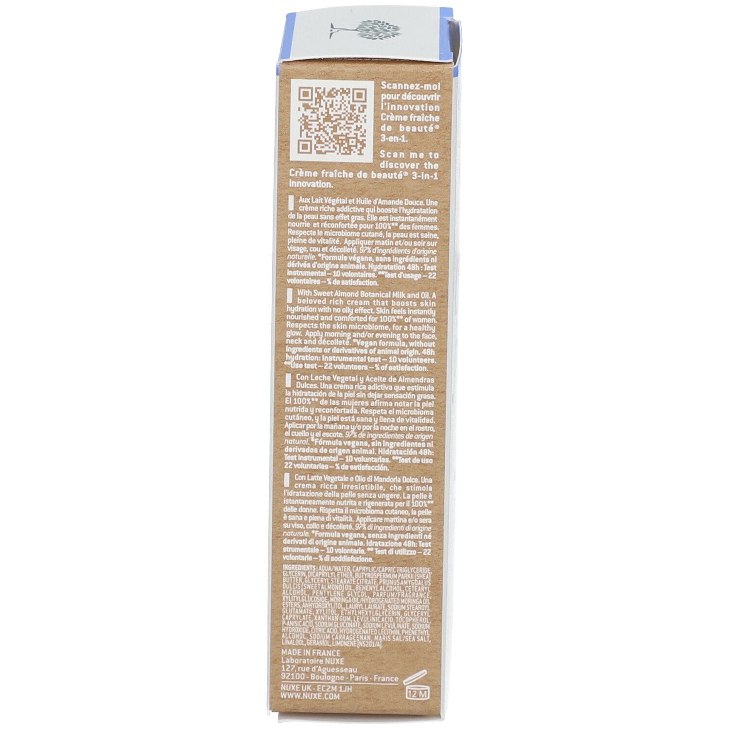 Rückseite der Produktverpackung. QR-Code. Text in mehreren Sprachen. Vegan-Formel-Logo. Hergestellt in Frankreich.