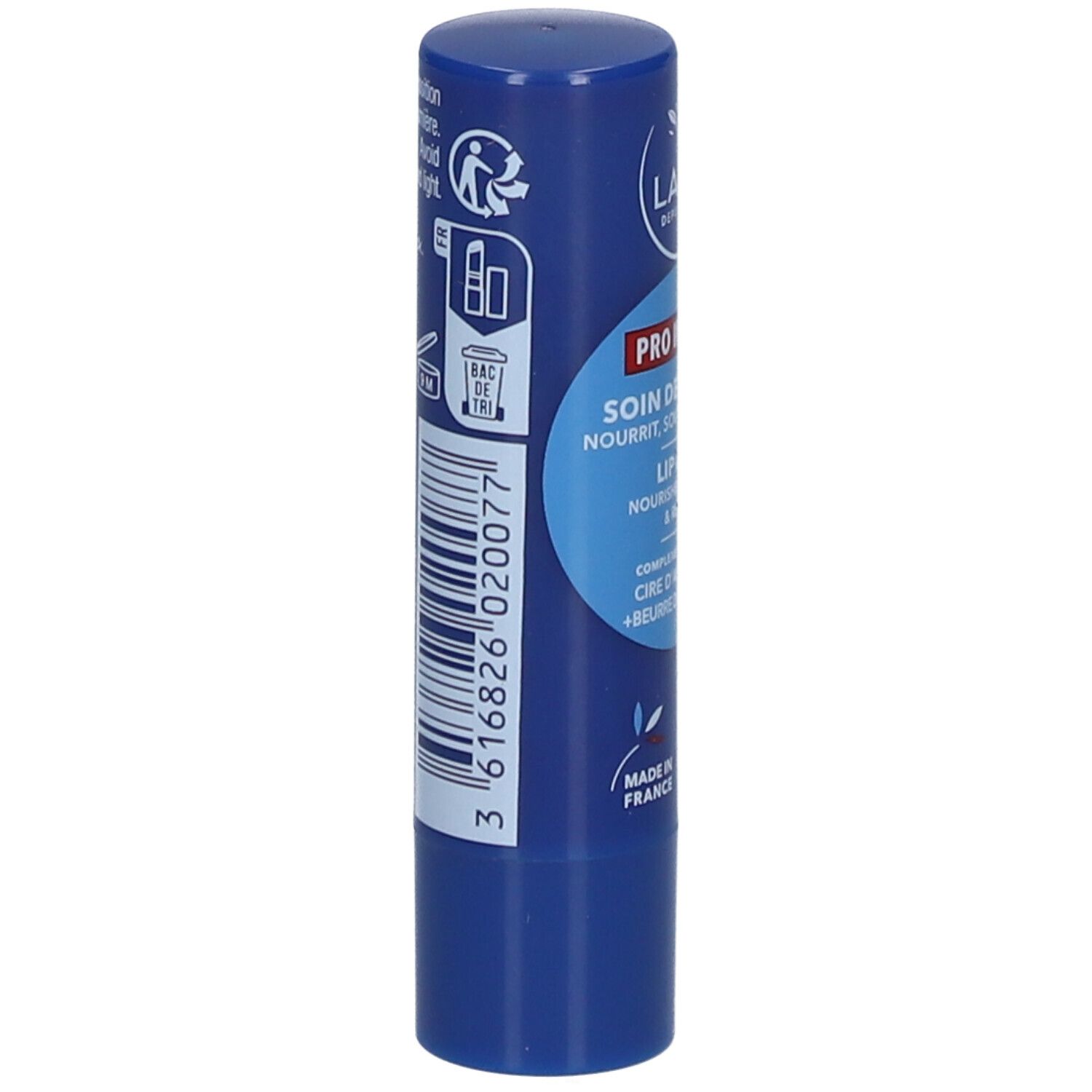 Stick de soin des lèvres bleu avec code-barres et texte. Informations sur le recyclage et les ingrédients.
