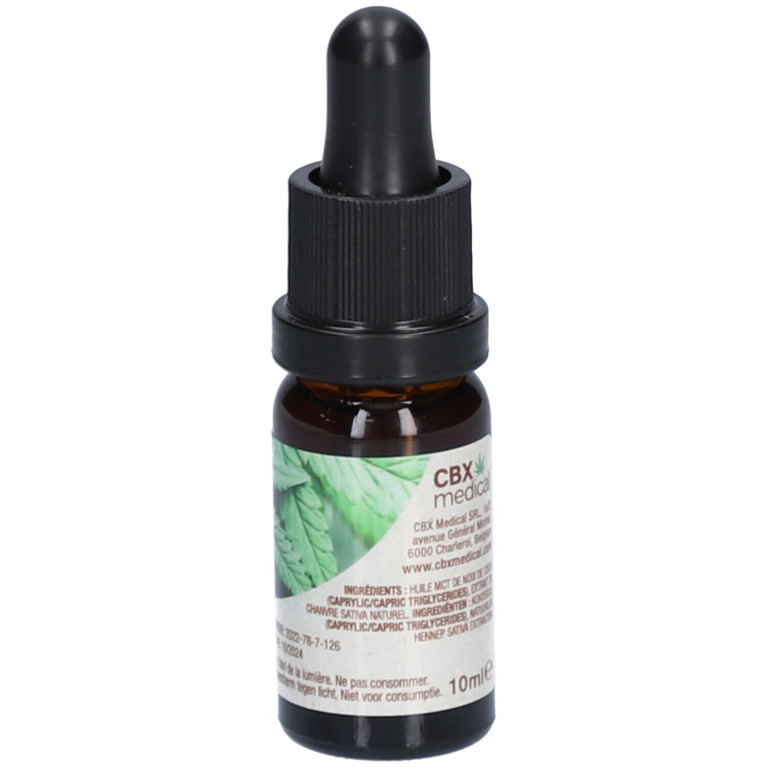 Flacon en verre brun avec compte-gouttes noir. Étiquette avec texte et feuille de menthe. CBX medical, 10ml.