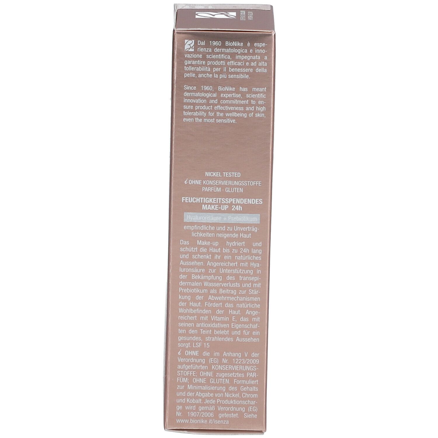 Produktverpackung. Text: Feuchtigkeitsspendendes Make-up 24h. Nickel getestet. Ohne Konservierungsstoffe, Parfum, Gluten.