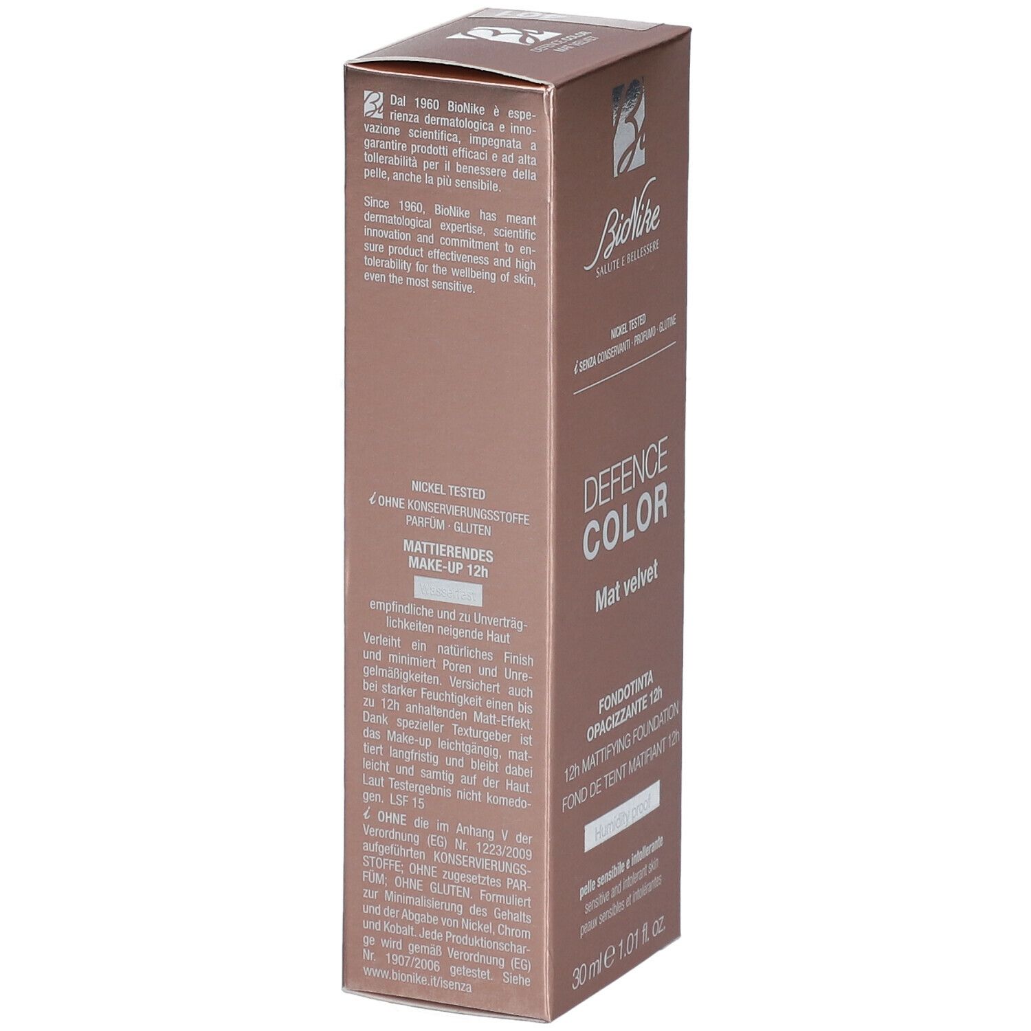 BioNike DEFENCE COLOR Make-up-Verpackung. Text: DEFENCE COLOR, Mat velvet, 401 Ivory. 30 ml. Nickel-getestet.