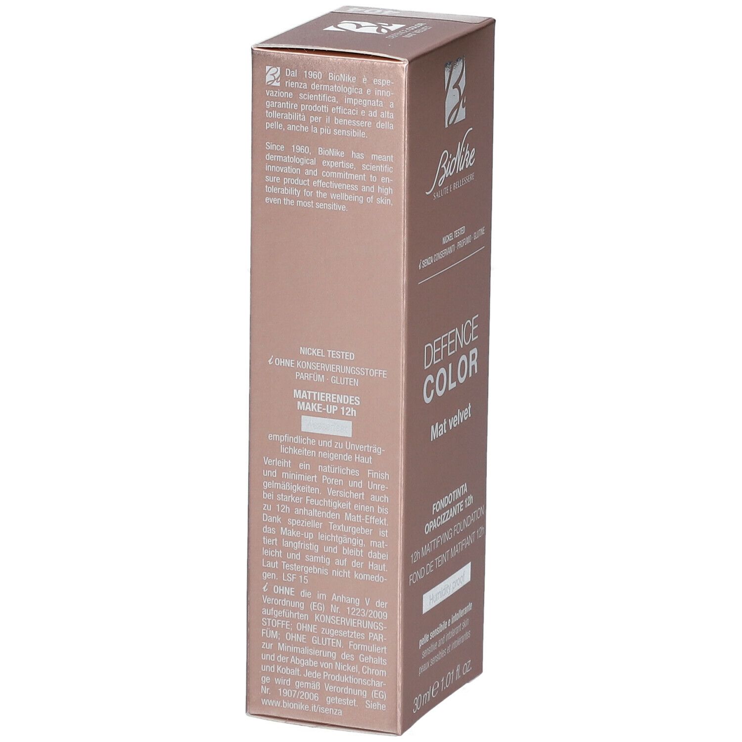 Verpakking BioNike Defence Color Mat Velvet. Tekst: Nickel Tested, 4 zonder conserveermiddelen, parfum, gluten. Inhoud: 30 ml.